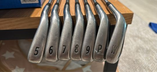 Golf Set Titleist 714 Iron Set 5-PW + 52. True Temper Dynalite Gold XP R300