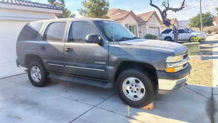 Parts ONLY off 00 Tahoe, Good 5.3, 2wd 4L60E, Body, and Some Interior Parts, and more