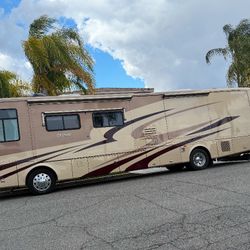 2005 Holiday Rambler Endeavor 40
