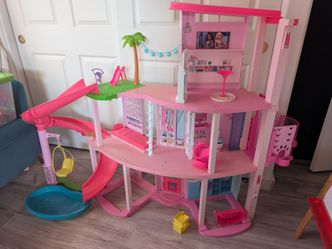 Barbie dream house