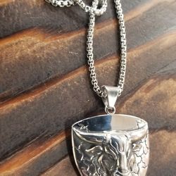 316 FINE STAINLESS STEEL MENS NECKLACE AND PENDANT 