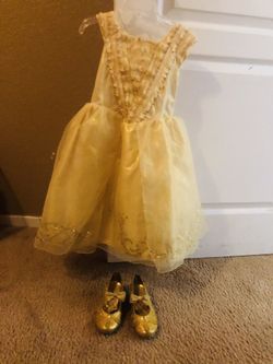 Belle costume