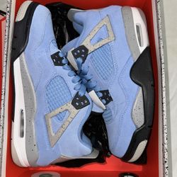Air Jordan retro 4 University Blues
