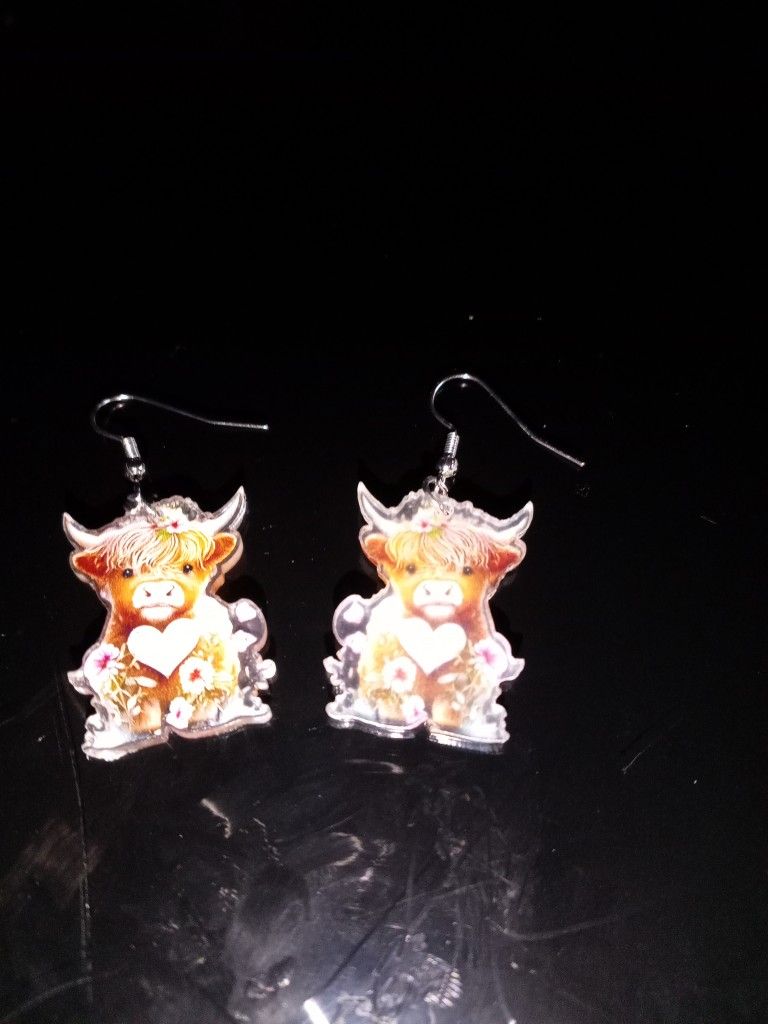 Cows Earrings Not Open