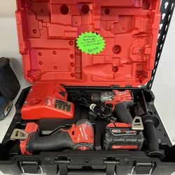 Milwaukee 3697-22 Drill/Impact Kit 
