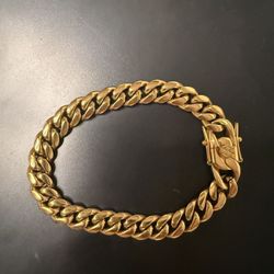 Miami Cuban Necklaces & Bracelets 18 Karat