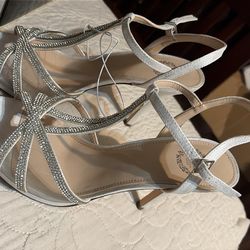 New shoes size 10M IMiller  I’m Ramona solver