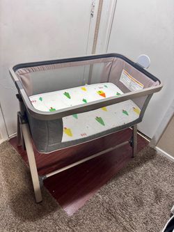 Baby’s bassinet like new