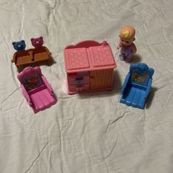 Fisher price Dollhouse Items