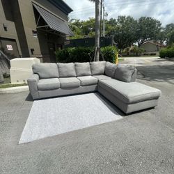 Sectional Couch/Sofa - Gray - Ashley Furniture - Delivery Available 🚚