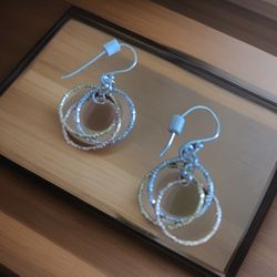 Giani Bernini Tri Tone Interlocking Circle Drop Earrings 18 Kt/ SS Gold Plated