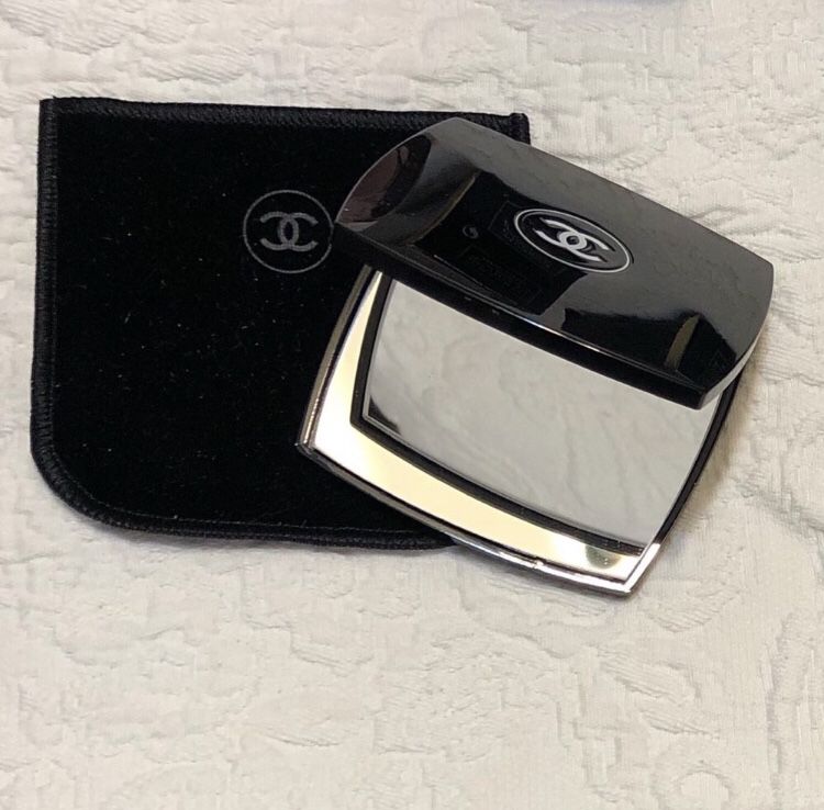 CHANEL Double Facettes Compact Duo Mirror, New!