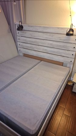 Bed frame (California king)