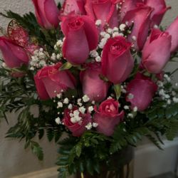 23 Roses With Chocolates 