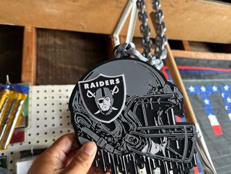 Raiders hype chain