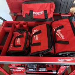 Milwaukee Tool Bags 