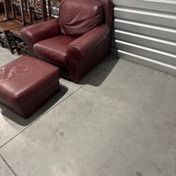 Furniture set - Table, chairs, buffet and lounger