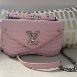 Louis Vuitton New Wave Chain Rose Authentic