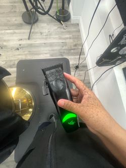 Barber clippers