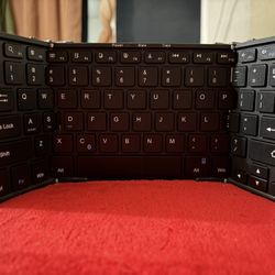 Bluetooth Foldable Keyboard 