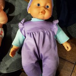 Doll Says mama And Couple Other Things