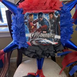 Pinata Super Heroes 