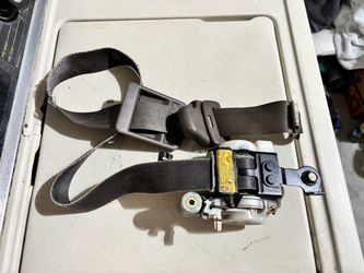1999 Toyota Tacoma Drivers SeatBelt seat belt