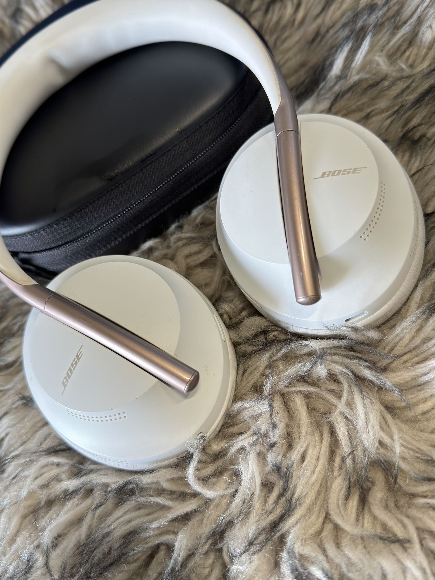 Bose Headphones 700, Noise Cancelling Bluetooth Over-Ear Wireless Headphones w/Built-In Microphone
