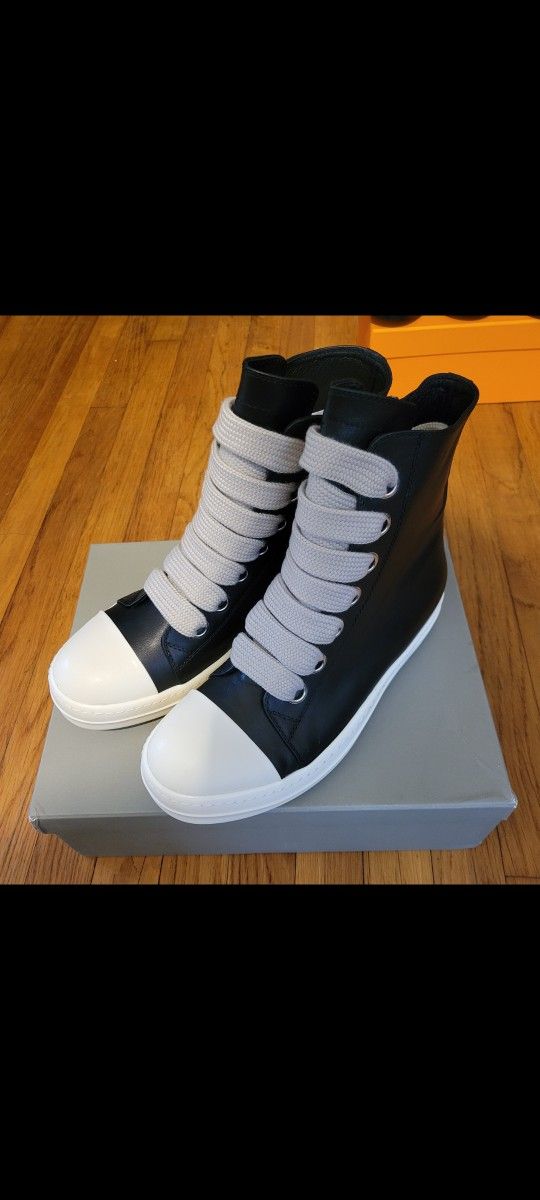RICK OWENS LEATHER HIGH TOPS! 10.5