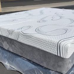 Queen Organic Hybrid Cool Gel Memory Foam Mattress!!