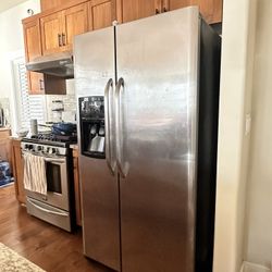 Frigidaire Refrigerator
