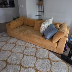 Ginger Couch Only 2 Yrs Old Good Condition 