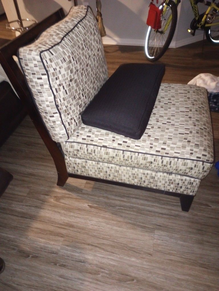 2 Small Sofa And 1 Tv Table