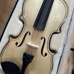 Adult size wooden violin
