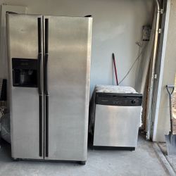 Frigidaire / Refrigerator