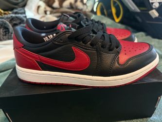 Jordan 1 low Banned size 8.5 M
