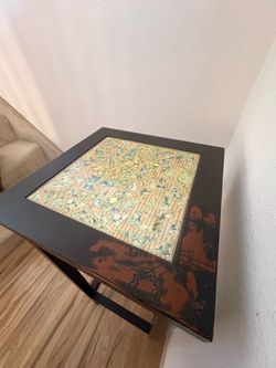 Artsy table - good for entry way or as a side table