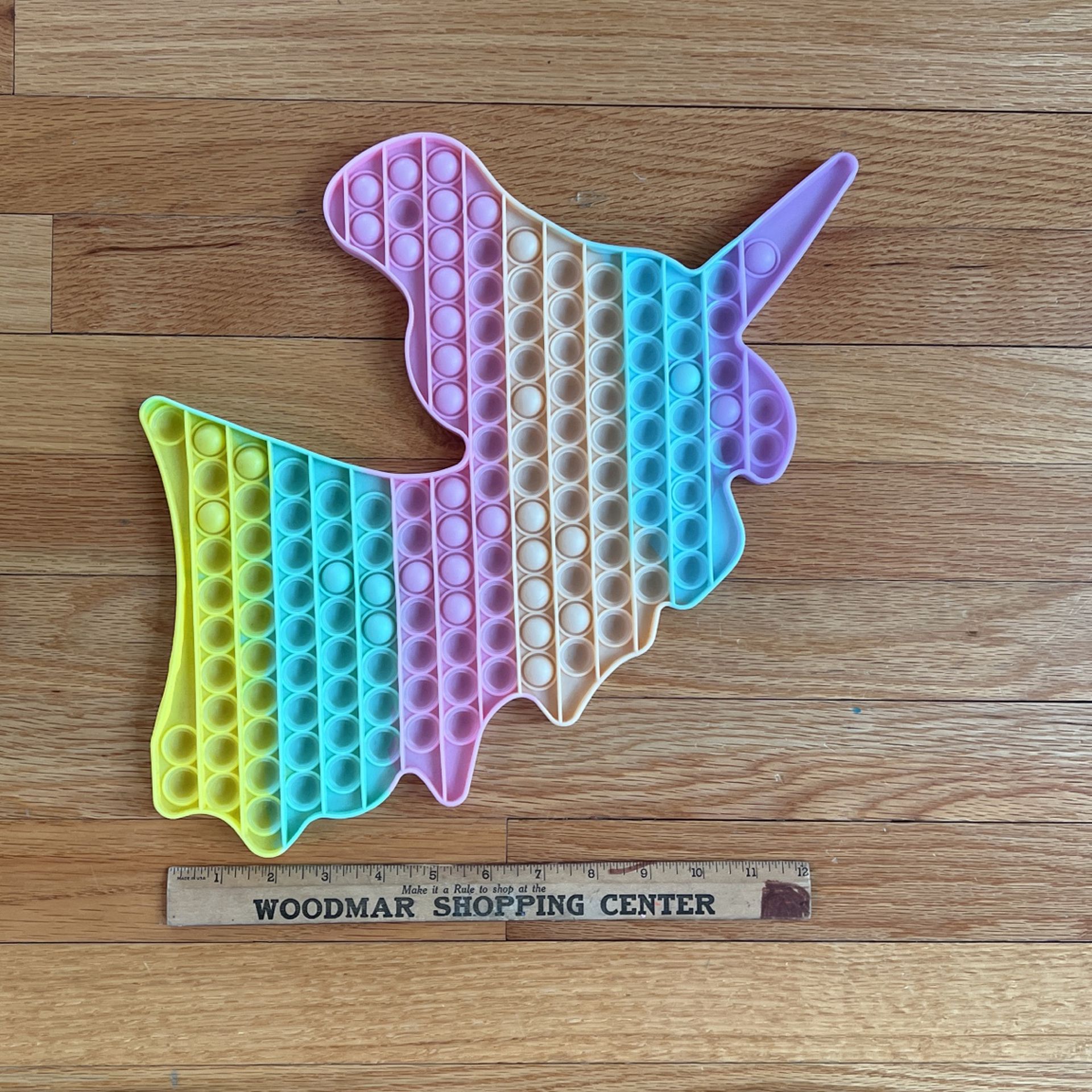 Giant unicorn Popper