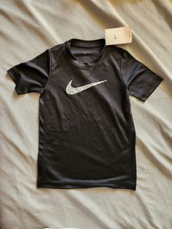 BOYS NIKE TSHIRT