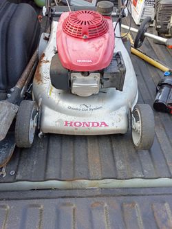 Honda self driving pushmower