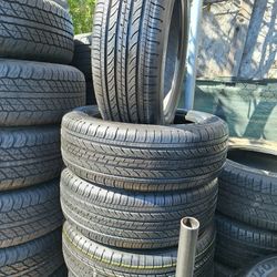 Set Of Four Used Michelin 215/55R17 $260 