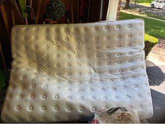 Stearns & Foster Queen Mattress