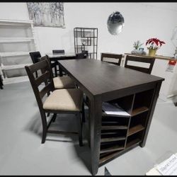 Brown Two Tone Counter Height Dining Table And 4 Bar Stools 🥂 New Brand 🔥 Showroom Available 🏠Great Financing Options ☑️