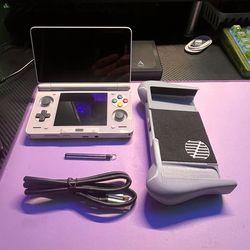 AYN Thor Pro Handheld – LOADED – READY TO PLAY – MINT W/ ACCESSORIES. EMULATION.