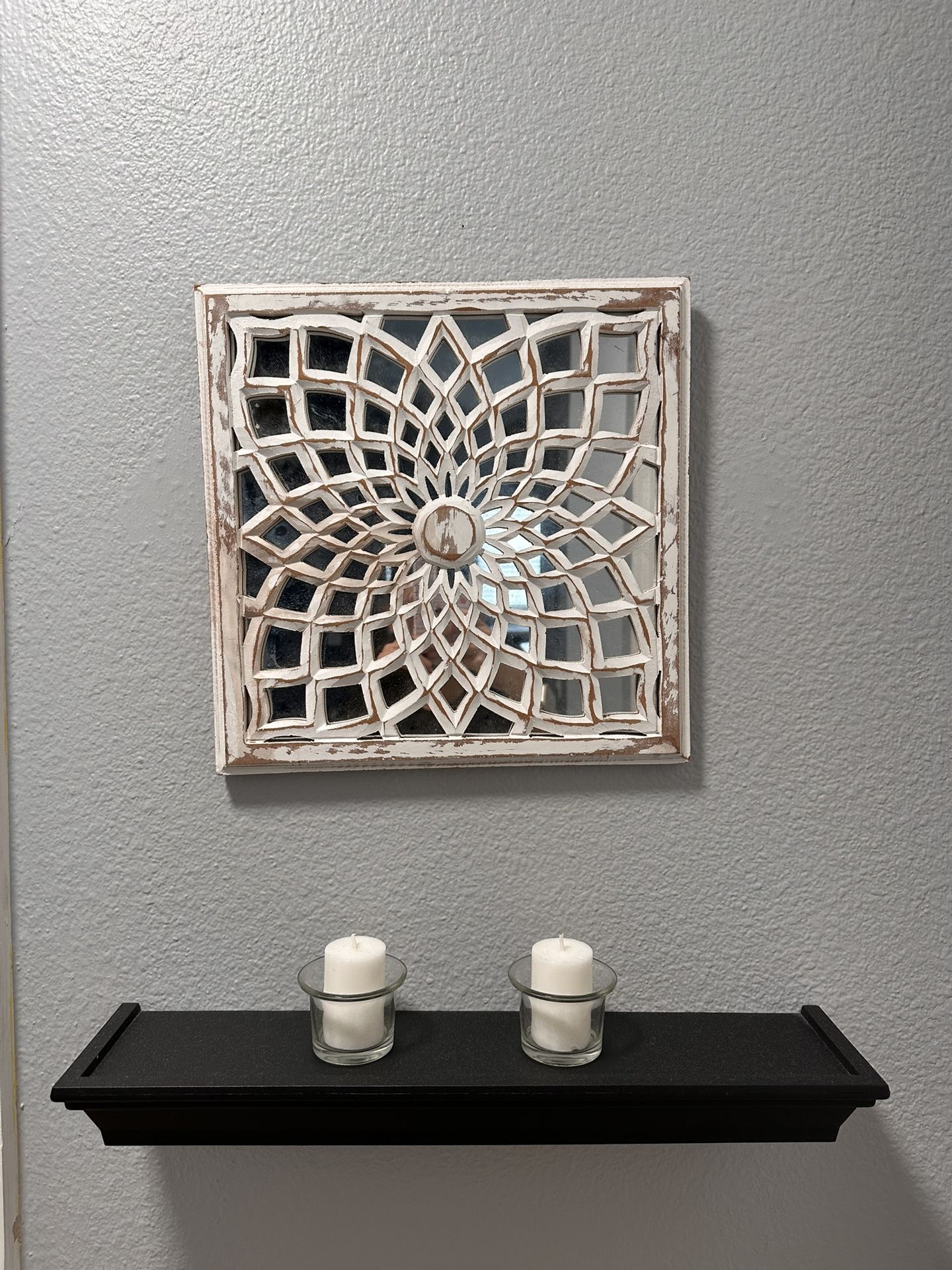 Mirrored Decor
