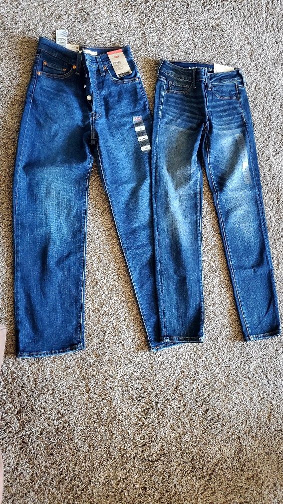 Levis