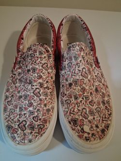 Vans Classic Slip-On Heart Print Sneakers