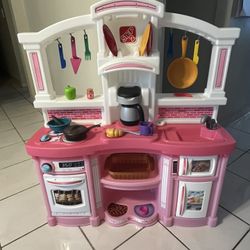 Kids Kitchen