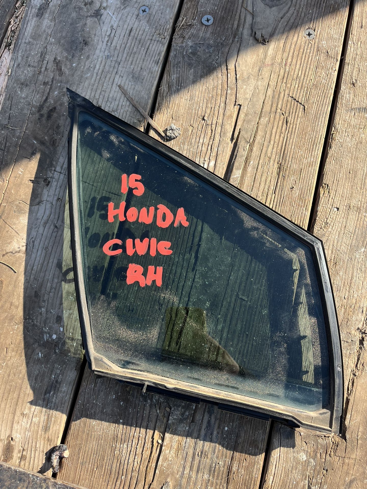 2012-2015 Honda Civic Passenger Front Door Glass Window Piece