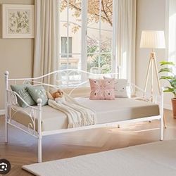 Day bed With Trundle Bed